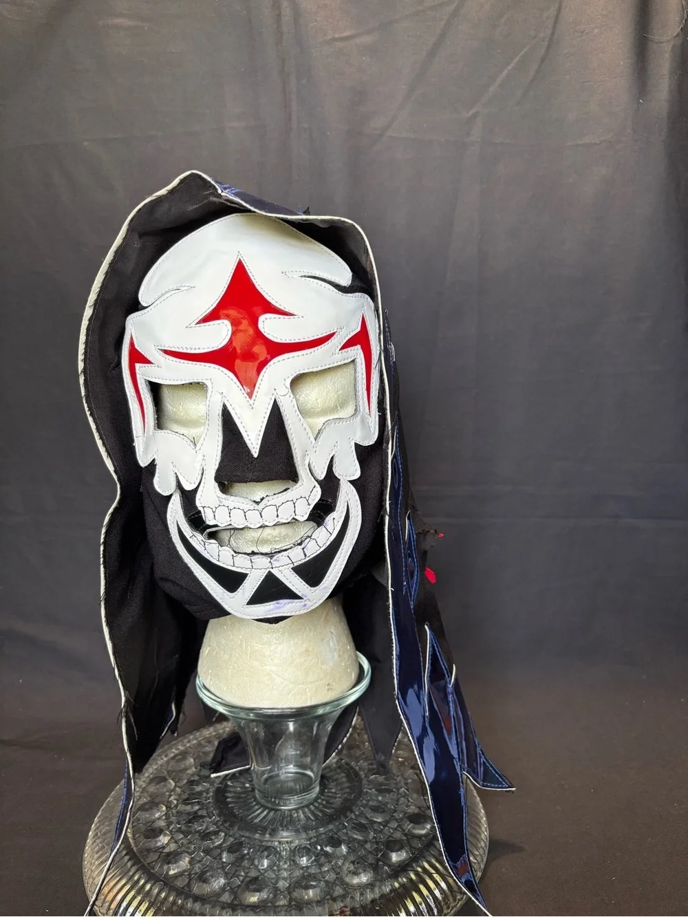 Skull Lucha Libre Wrestlingt Mask in White, Red & Black